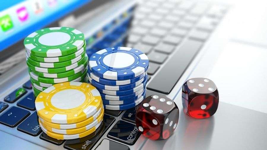 Online Casinos: Players interacting in a virtual reality online casino environment 